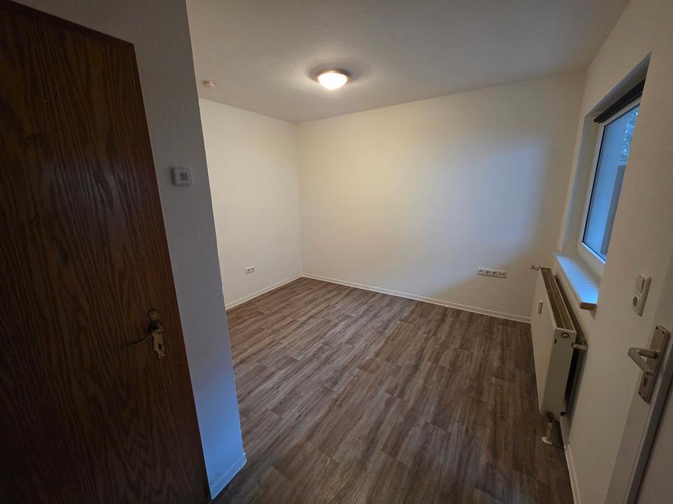 Thumbnail-1-Raum-Wohnung, Zimmer in Parchim zu vermieten