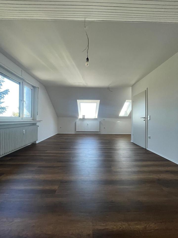 Thumbnail-3-Zimmer Dachgeschosswohnung in Bi.-Hillegossen – frei ab 01.08.