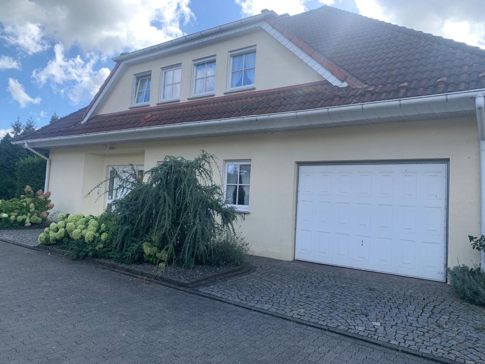 Thumbnail-freistehendes Geräumiges Einfamilienhaus mit gehobener Innenausst