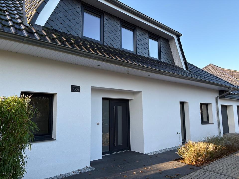 Thumbnail-Modernes Zweifamilienhaus bei Hamburg|268m²|Bj.2016|A+|2WE