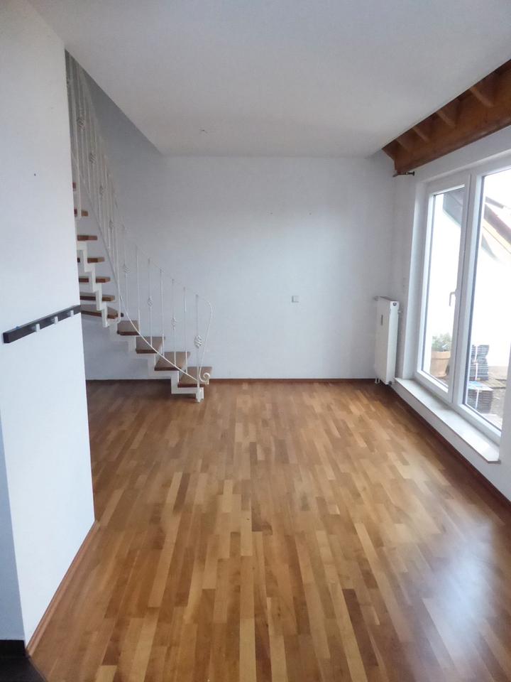 Thumbnail-Uninähe, gepflegte Maisonettewohnung, schöner Einbauküche
