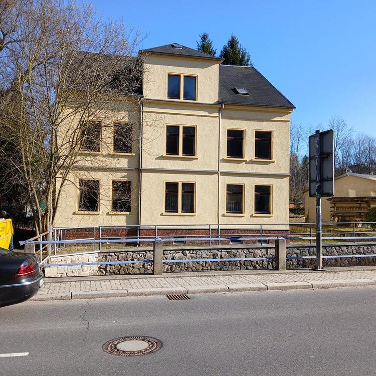 Thumbnail-Mehrfamilienhaus