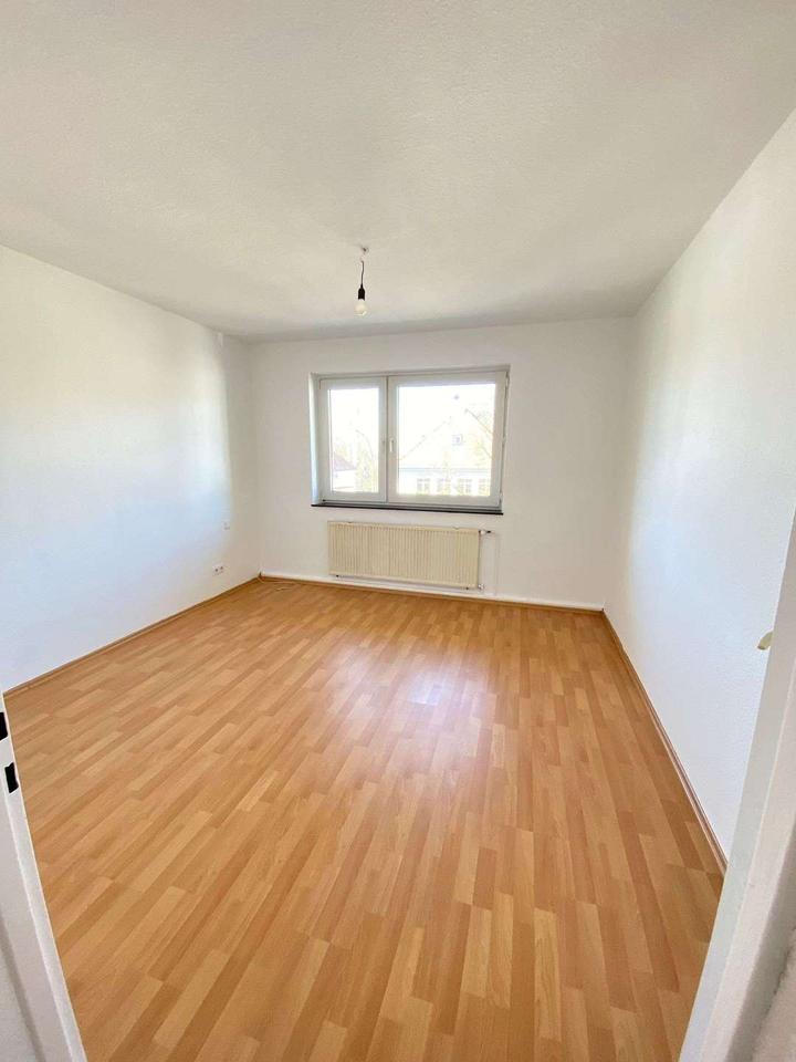 Thumbnail-3 Zimmerwohnung mit Balkon und Stellplatz