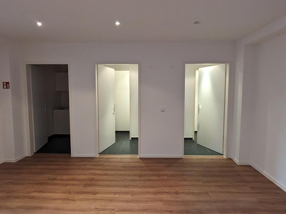 Thumbnail-Büro - Praxis auf der Oststr.49 mit 130 qm