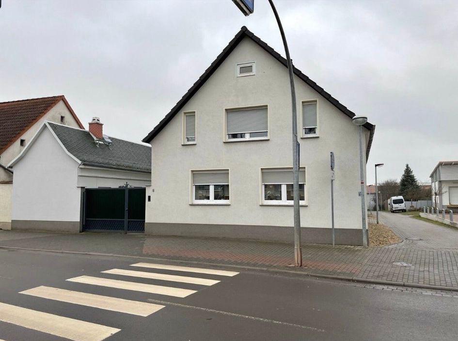 Thumbnail-Charmantes Einfamilienhaus mit schönem Grundstück