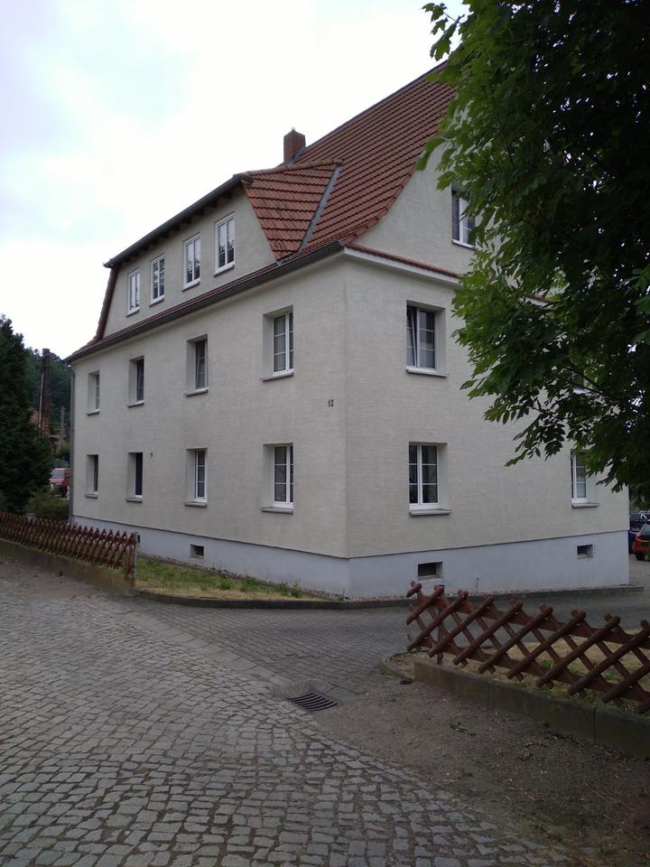 Thumbnail-Sehr schöne 2-Raum-Wohnung mit Küche & direktem Blick auf die Elbe