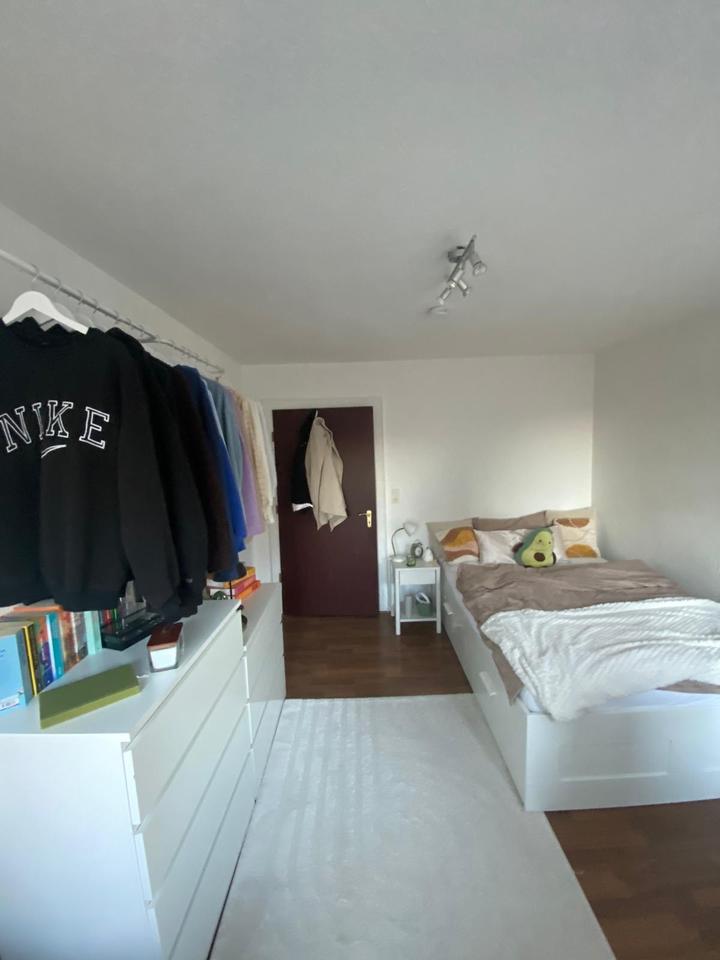 Thumbnail-Schönes, helles WG-Zimmer in der Emder Innenstadt