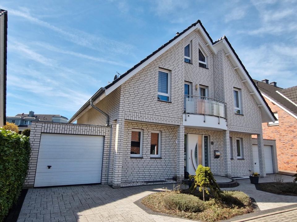 Thumbnail-Stilvolles Einfamilienhaus 
