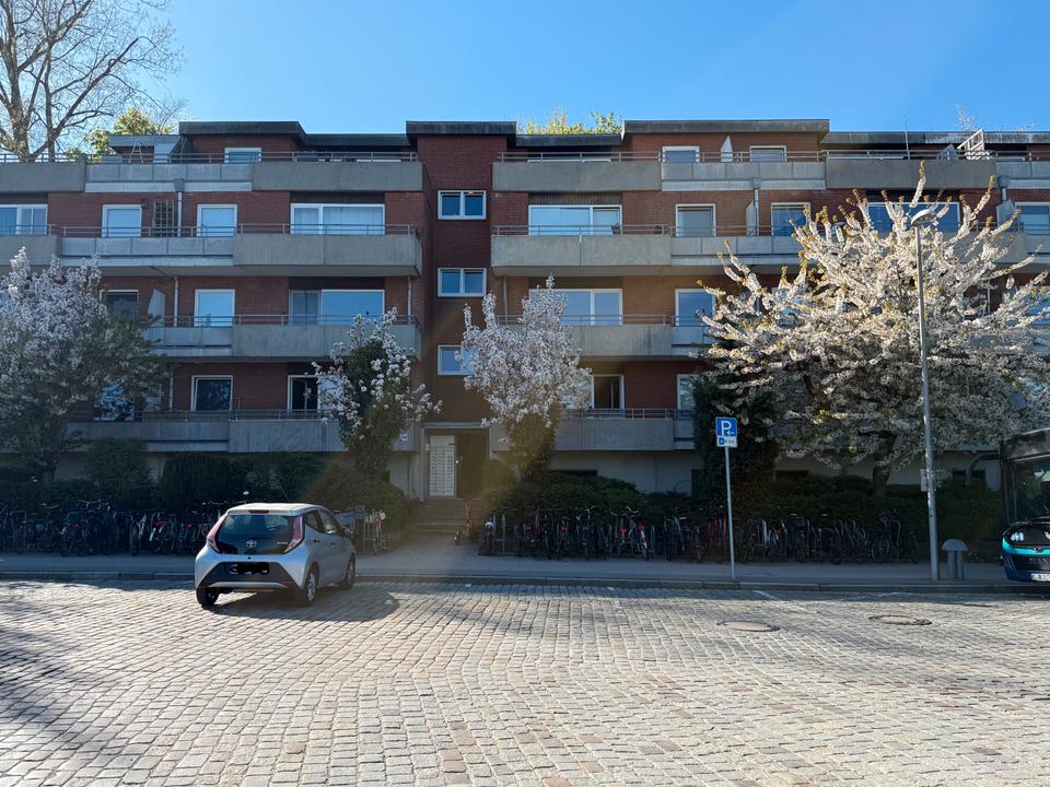 Thumbnail-Gemütliche 2,5-Zimmer-Wohnung mit Balkon und Stellplatz