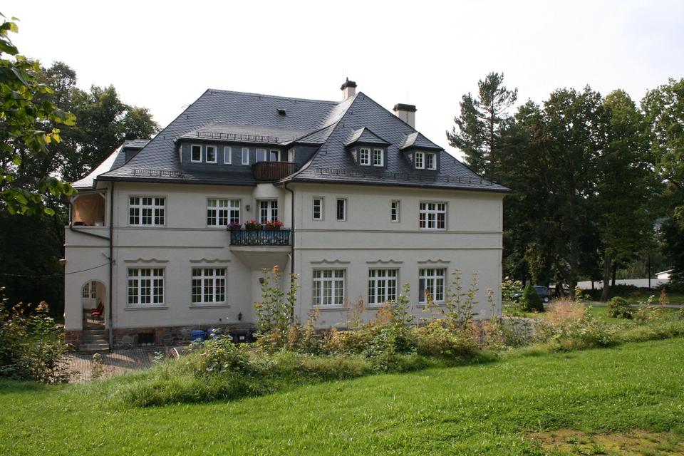Thumbnail-3 Raumwohnung mit Balkon in denkmalgeschützter Villa