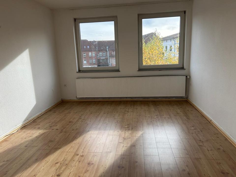 Thumbnail-3er-WG in Bremen-Mitte – 3 Zimmer (18,75 18,62 12,72 m²)