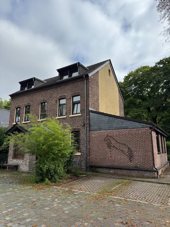 Thumbnail-Eigentumswohnung in Köln Lindweiler