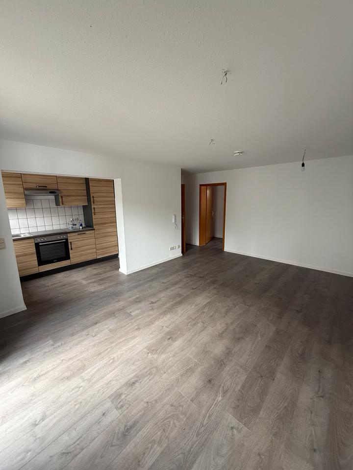 Thumbnail-Frisch renovierte 3,5 Zimmer-Wohnung zu verkaufen