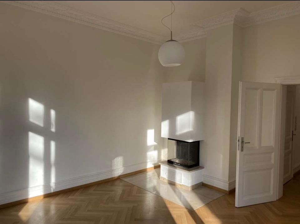 Thumbnail-Stilvolle 4,5 Zi. Altbauwohnung mit Kamin und Balkon