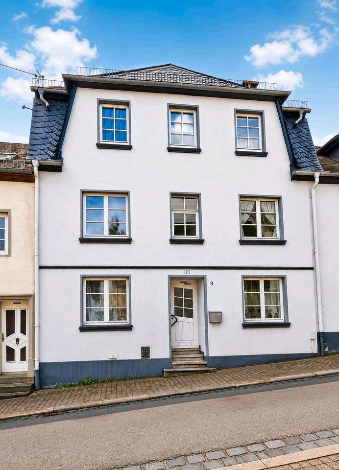 Thumbnail-Wohnhaus mit Einliegerwohnung am Kurpark (provisionsfrei)