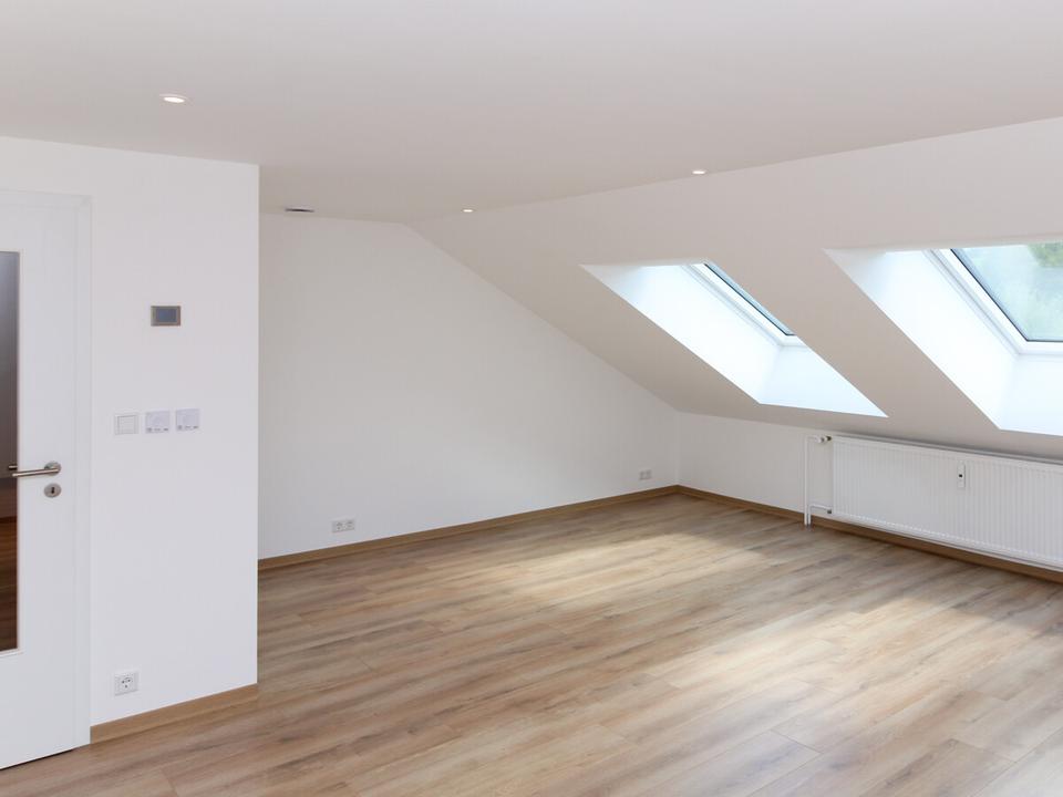 Thumbnail-Moderne Dachgeschosswohnung mit hochwertiger Komplettmodernisierung