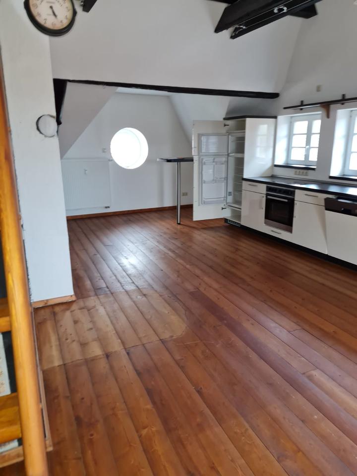 Thumbnail-Sehr schöne und große 2-Raum-Wohnung mit Balkon in LenzenElbe