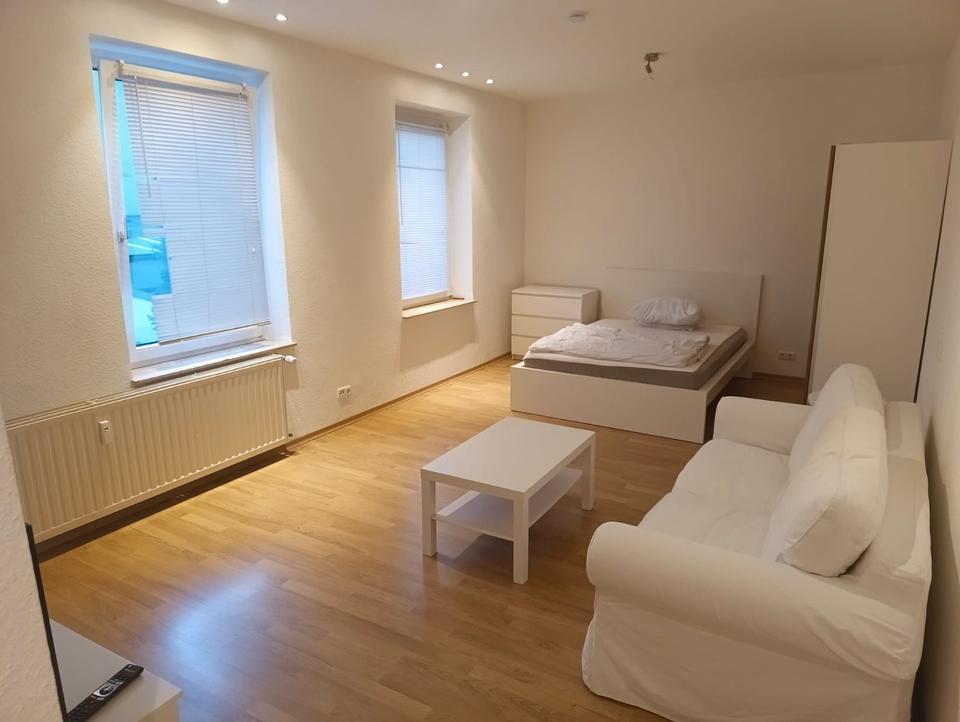 Thumbnail-Teilmöblierte schöne ruhige 1 Zimmer Wohnung ab sofort in City