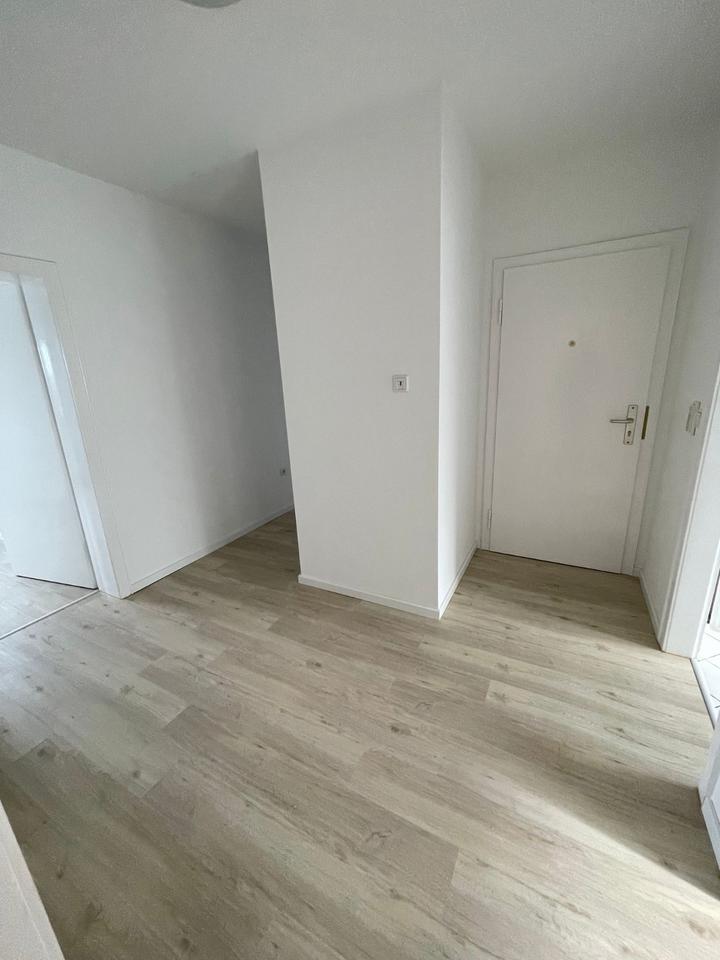 Thumbnail-**Helle 4Zimmer Wohnung in Krefeld Inrath** mit Stellplatz