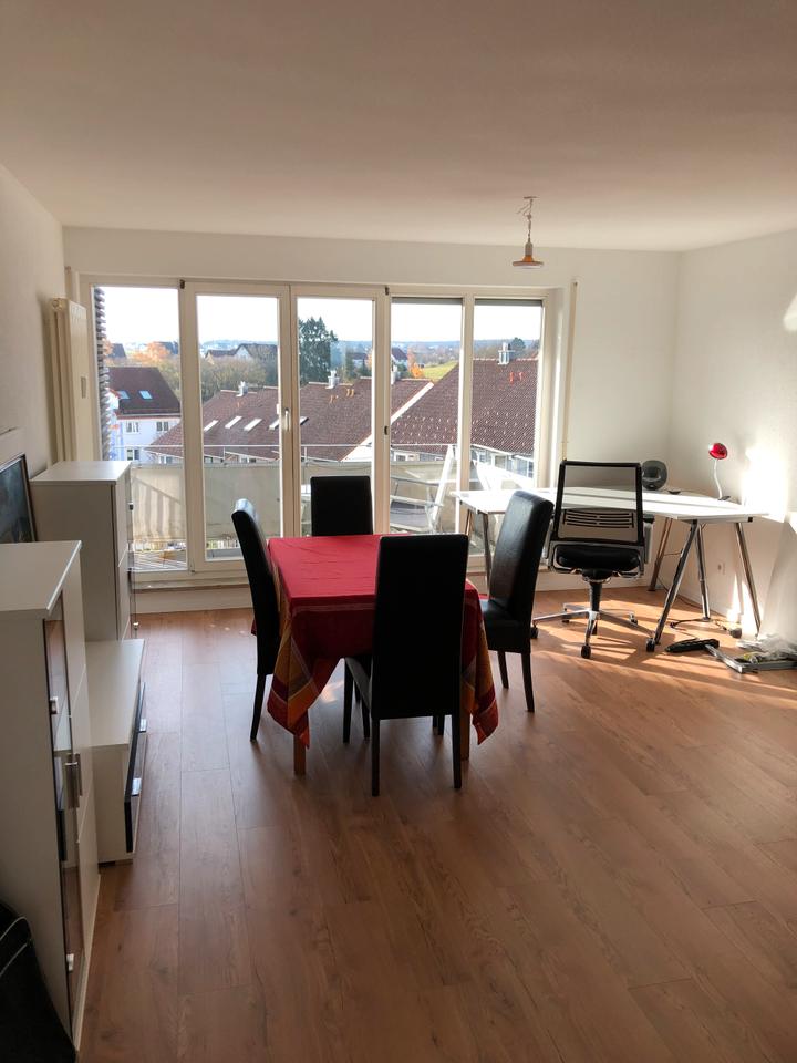 Thumbnail-2,5-Zimmer-Wohnung mit Balkon