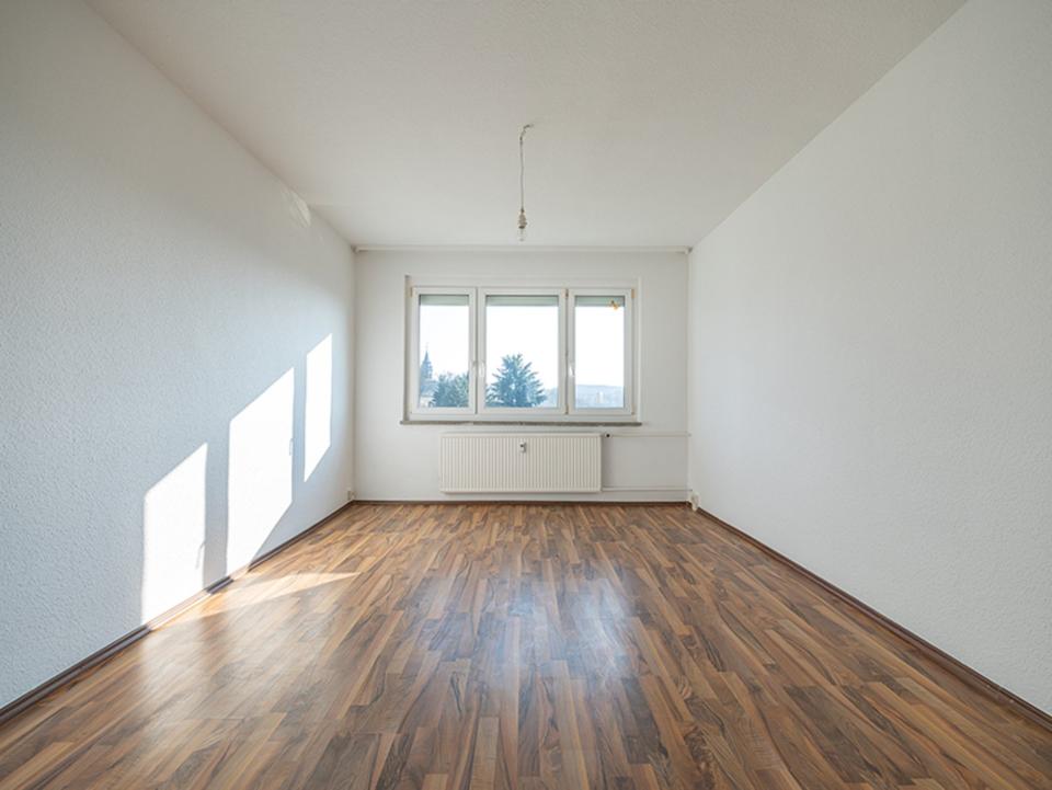 Thumbnail-Schöne 3-Raum-Wohnung in Knau zu vermieten – hell und ruhig