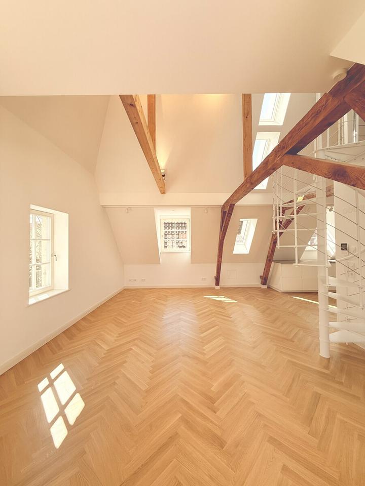 Thumbnail-Sie lieben Luxus? - Wir auch! Aufwändigst kernsanierte Luxuswohnung mit Küche und tollem Blick in den Apothekergarten