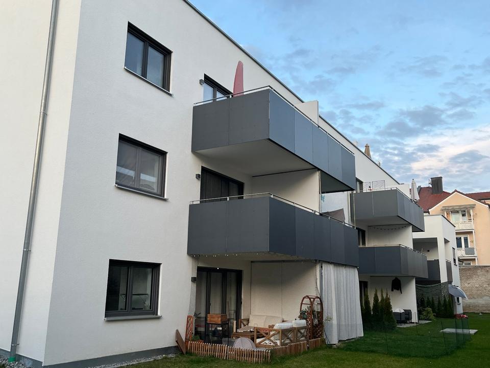 Thumbnail-Schöne, moderne 2-Zi WHG mit Terasse, Neubau in SR Süd Toplage