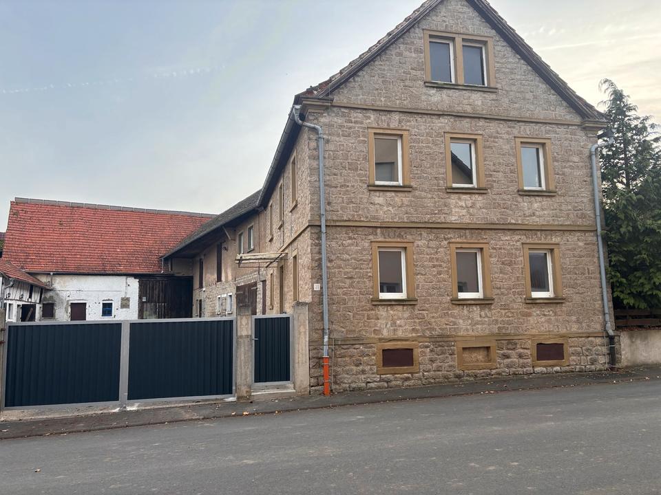Thumbnail-Hofstelle Ehemaliger Bauernhof mit viel Potenzial zu verkaufen