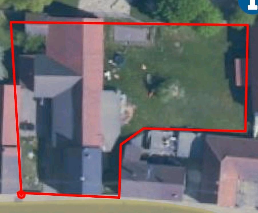 Thumbnail-Großes Grundstück mit Altbestand