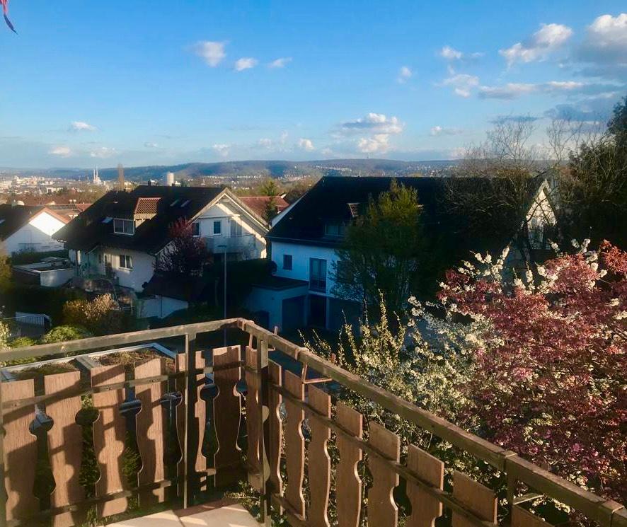 Thumbnail-Helle 3,5 Zimmer Wohnung in Stuttgart mit Balkon & Traum-Aussicht