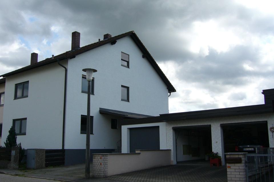 Thumbnail-Doppelhaushälfte zu vermieten.