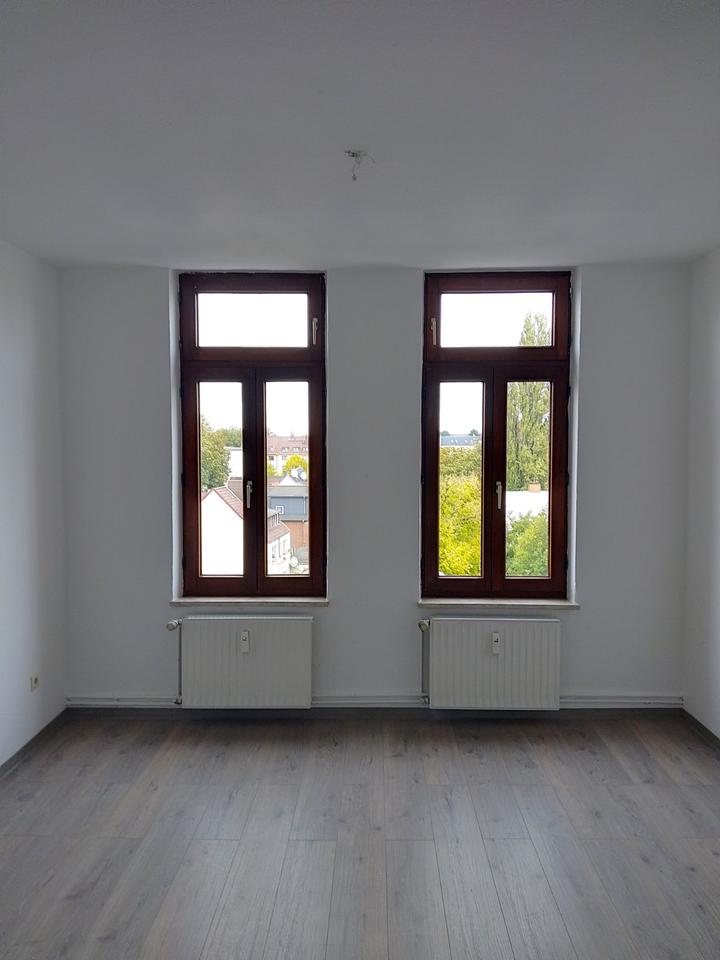 Thumbnail-Anfragen NUR per E-Mail. Klein aber Fein. Gemütliche 2-Zi-Wohnung im 4. OG in Goethequartier.