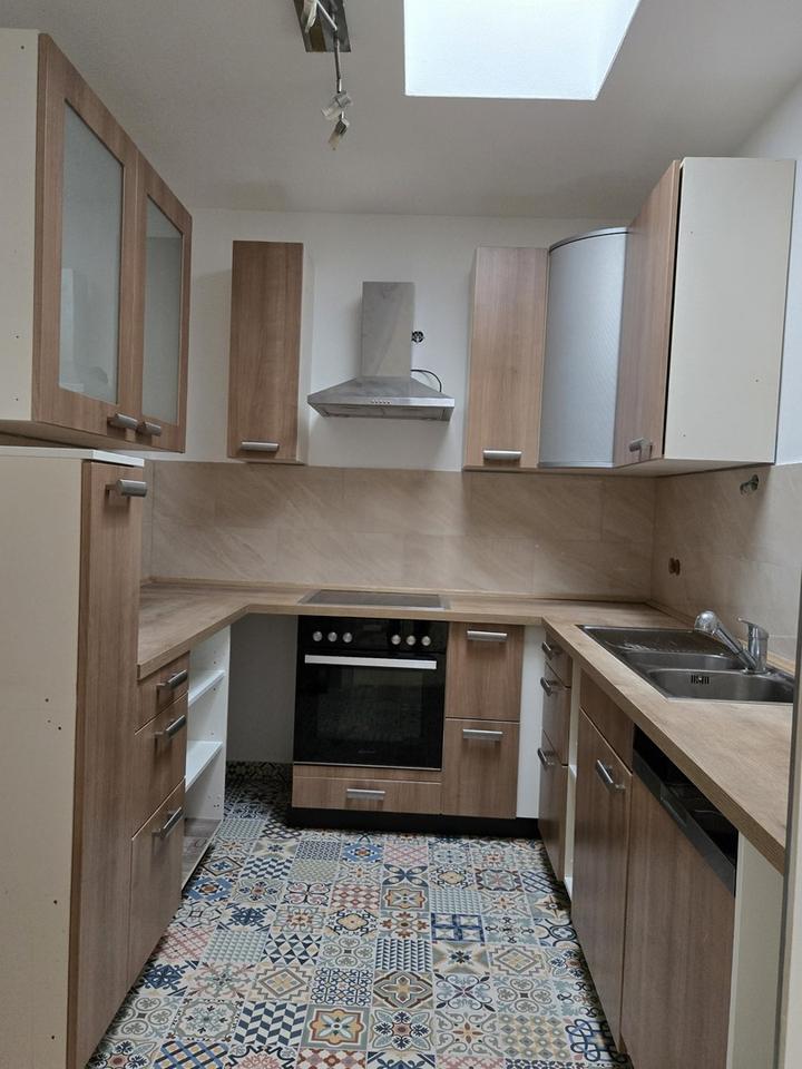 Thumbnail-Moderne Wohnung in BH, sehr ruhiger Lage (Nur an 1 Dame)