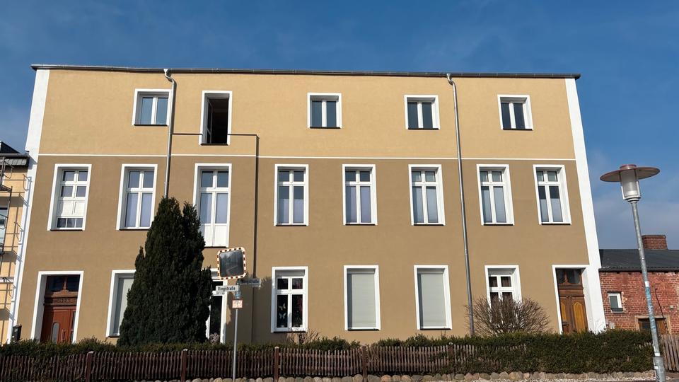 Thumbnail-Helle 3-Zimmer-Altbauwohnung mit Balkon in Stadtmitte