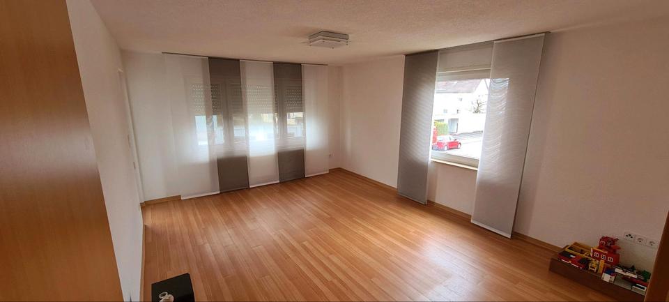 Thumbnail-89584 Ehingen: 4-Zimmerwohnung m. Balkon, Kellerraum, Stellplatz