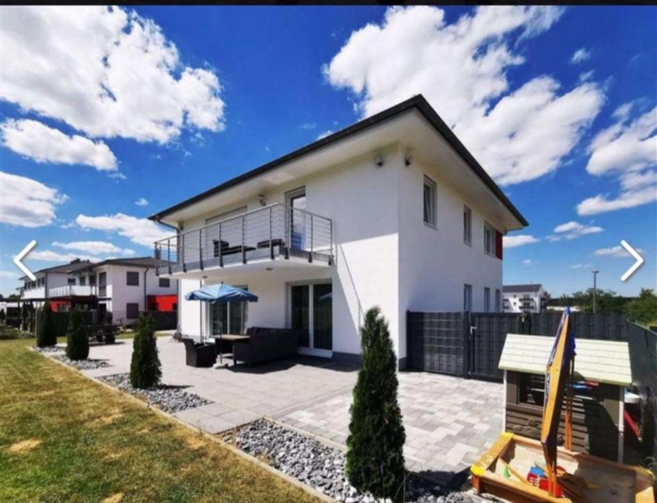 Thumbnail-Exklusive 4-Zi.-Whg. 140 m² | Terrasse, Balkon & PLANA-Küche