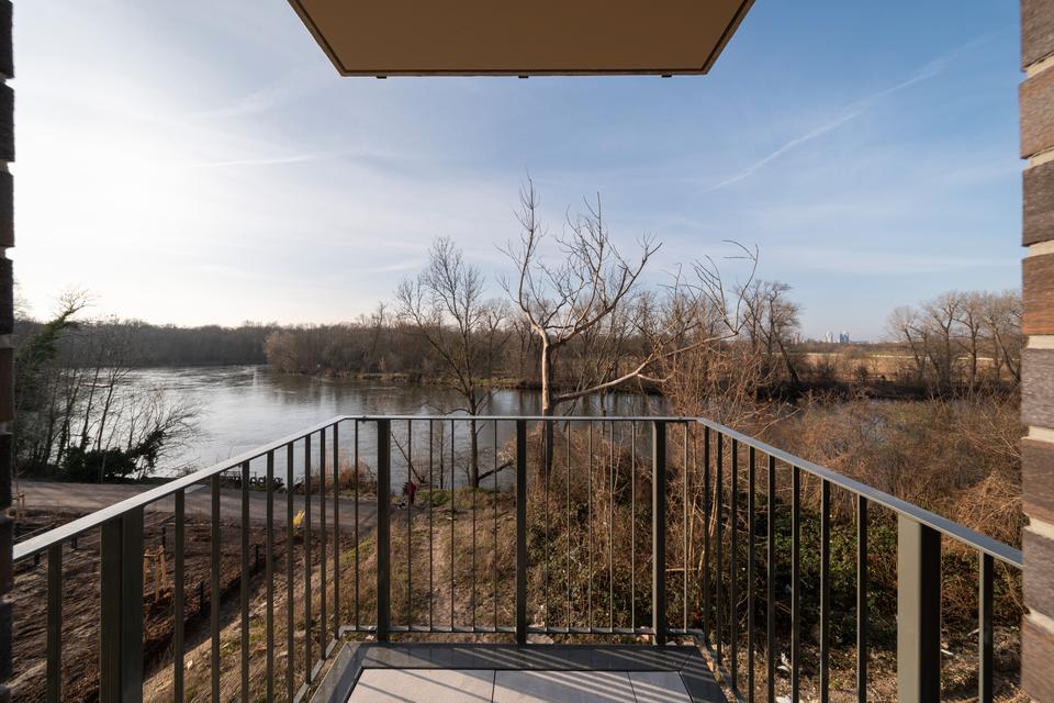 Thumbnail-Helle 3-Zimmer-DG-Wohnung mit Blick auf die SaaleRabeninsel (Klima+Kamin) - WE125