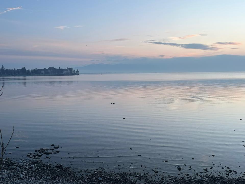 Thumbnail-2-Zimmer-Wohnung zur Miete auf Zeit direkt am Lindauer Ufer