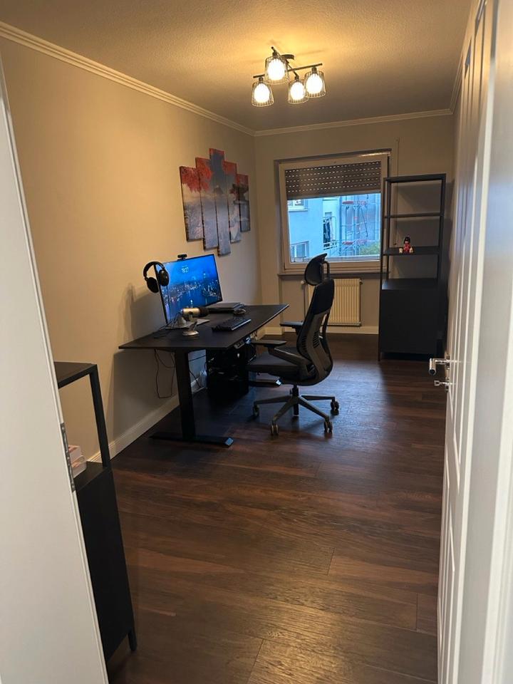 Thumbnail-Moderne 3-Zimmer-Wohnung (80m²) mit Balkon, Aufzug & Parkplatz