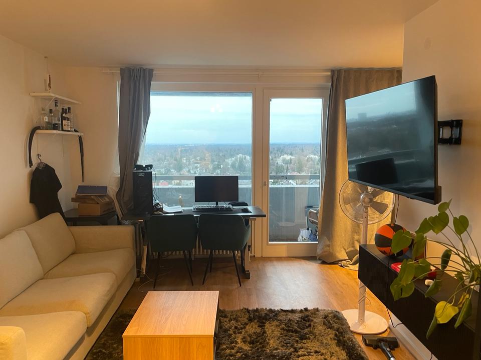 Thumbnail-1 Zimmer Apartment über den Wolken! (Stadt und Bergeblick)
