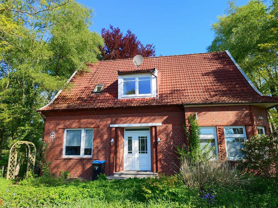 Thumbnail-Helle Oberwohnung in Neukamperfehn zu vermieten!