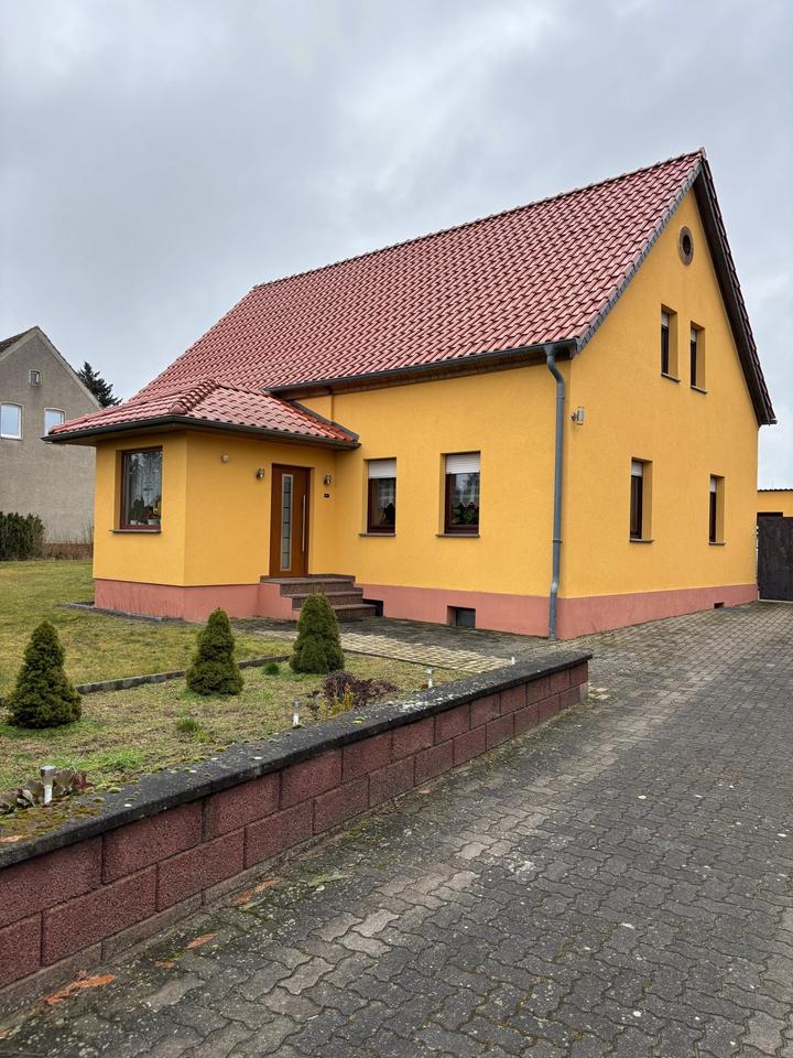 Thumbnail-Einfamilienhaus freistehend mit großzügigem Grundstück und Pool