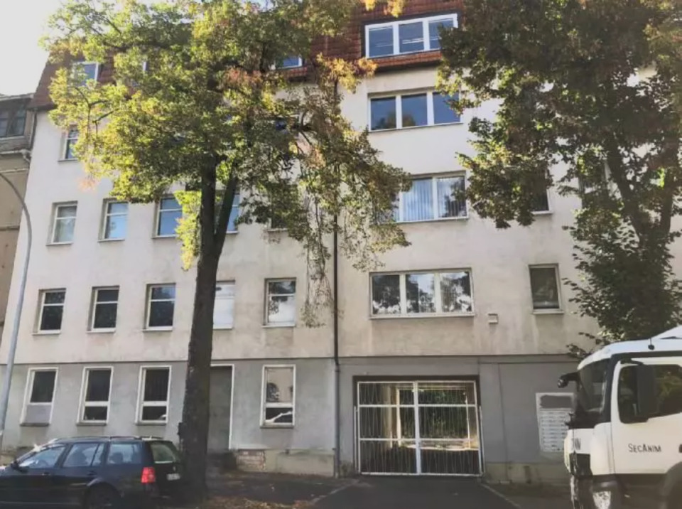Thumbnail-KAPITAL-INVESTITION ! Mehrfamilienhaus in Zeitz Stadt zu verkaufe