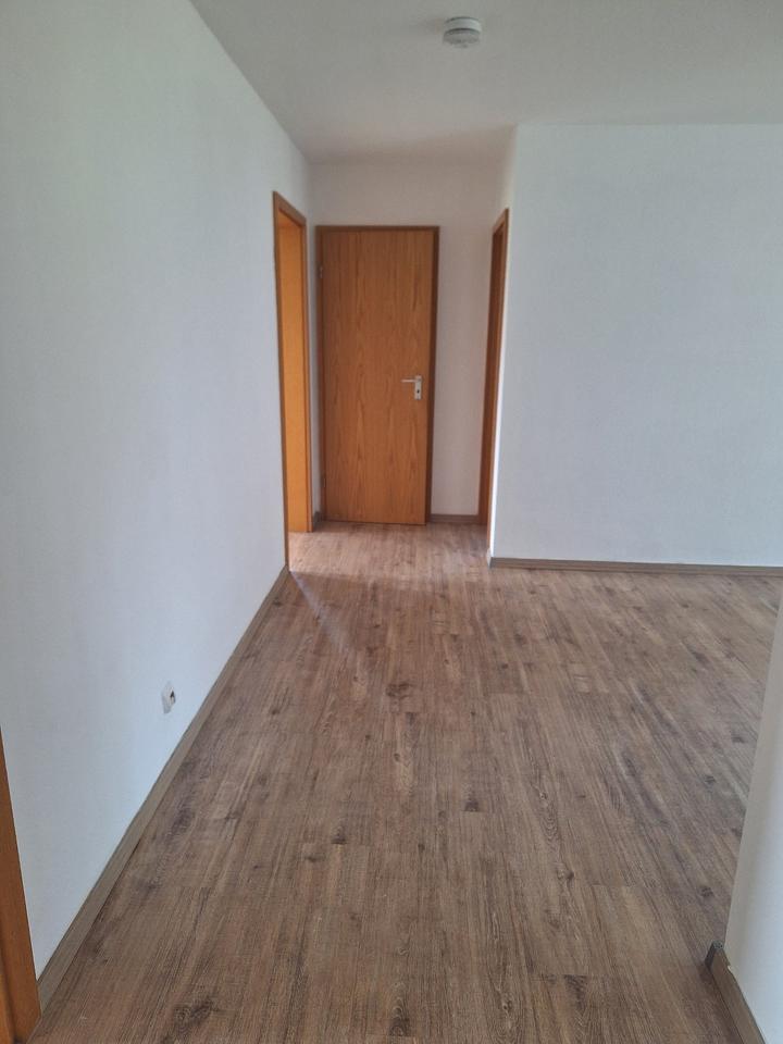 Thumbnail-3-Raum-Wohnung mit toller Aussicht und Balkon