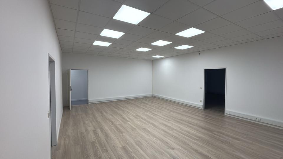 Thumbnail-210 qm Bürofläche in Neukölln zu vermieten!