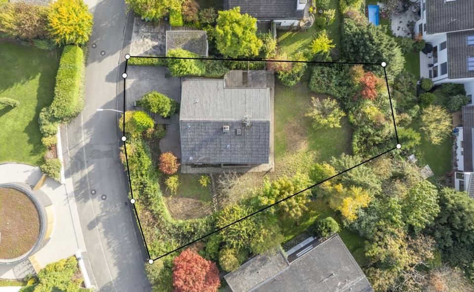 Thumbnail-Einfamilienhaus auf grossem Grundstück am Leuselhardt