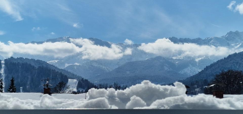 Thumbnail-Möblierte, exclusiv renovierte DG-wohnung in TOP lage