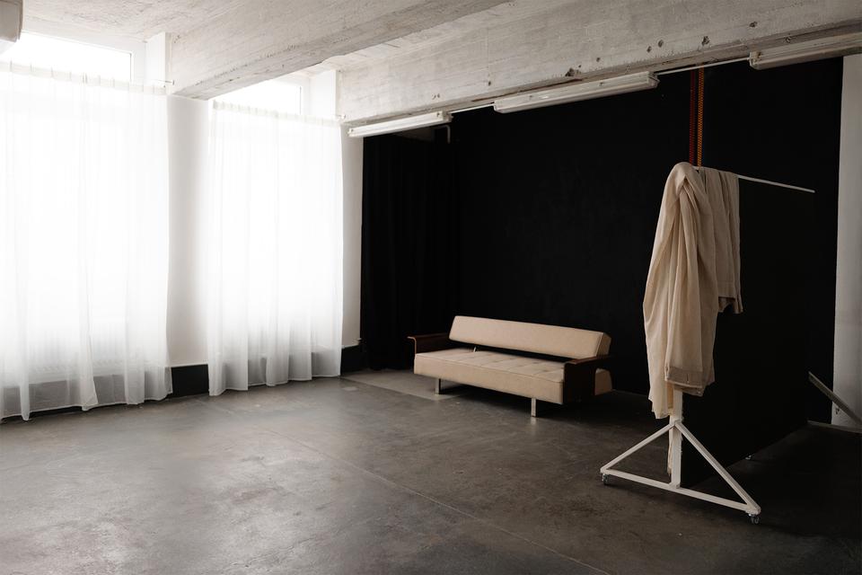 Thumbnail-30 qm Bürofläche in Neukölln 9. OG zu vermieten: Perfekte Arbeitsumgebung für Ihr Business!