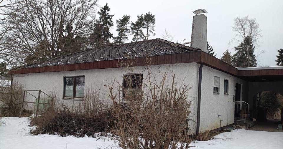 Thumbnail-Bungalow mit Potential in ruhiger Lage in Laaber-Waldetzenberg