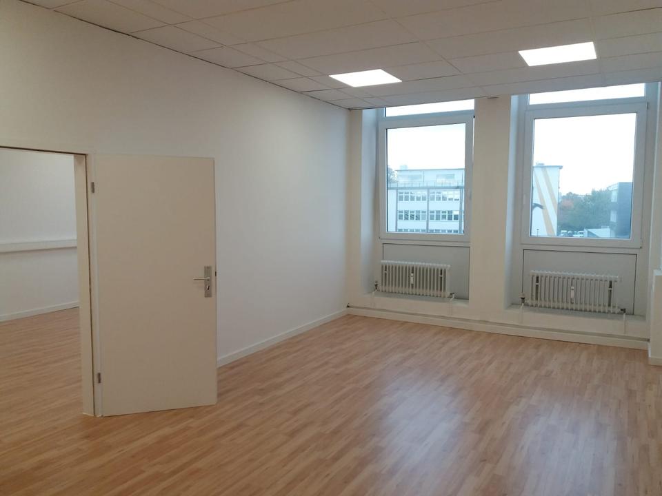 Thumbnail-60 qm Bürofläche in Neukölln 2. OG